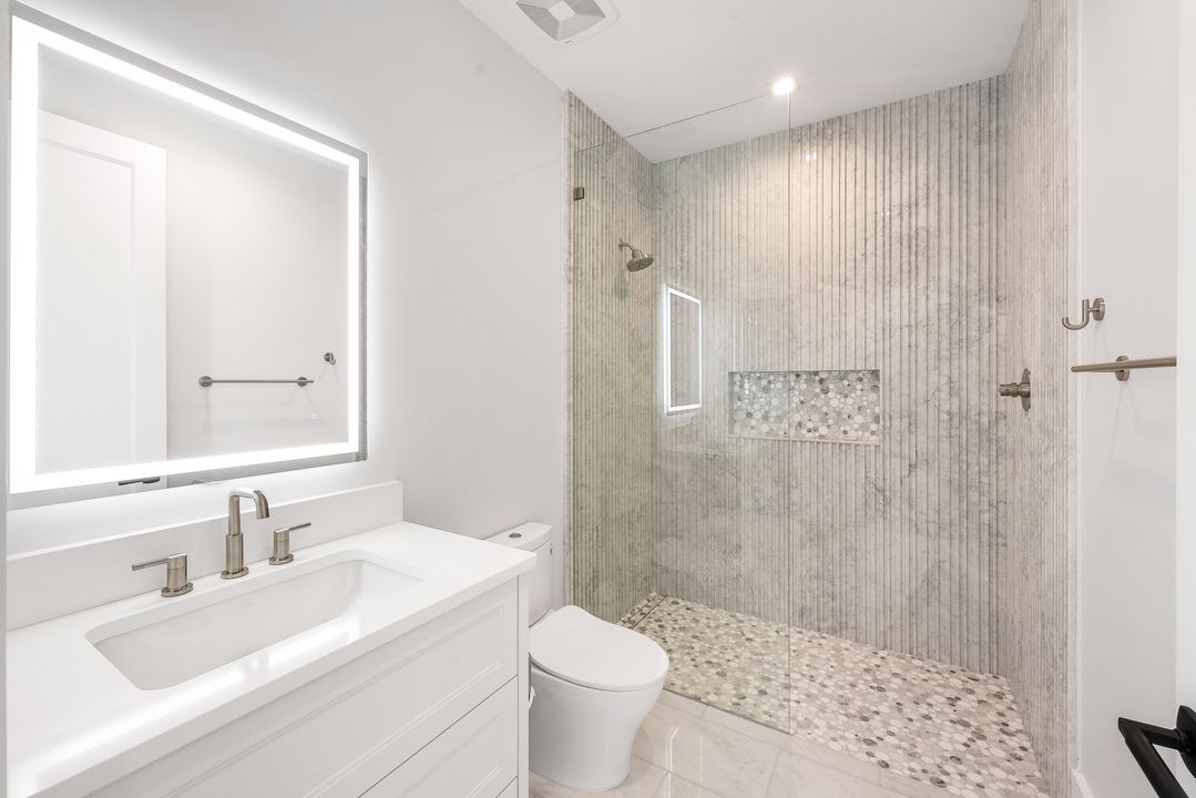 348 Seagull Ave, Naples, FL 34108