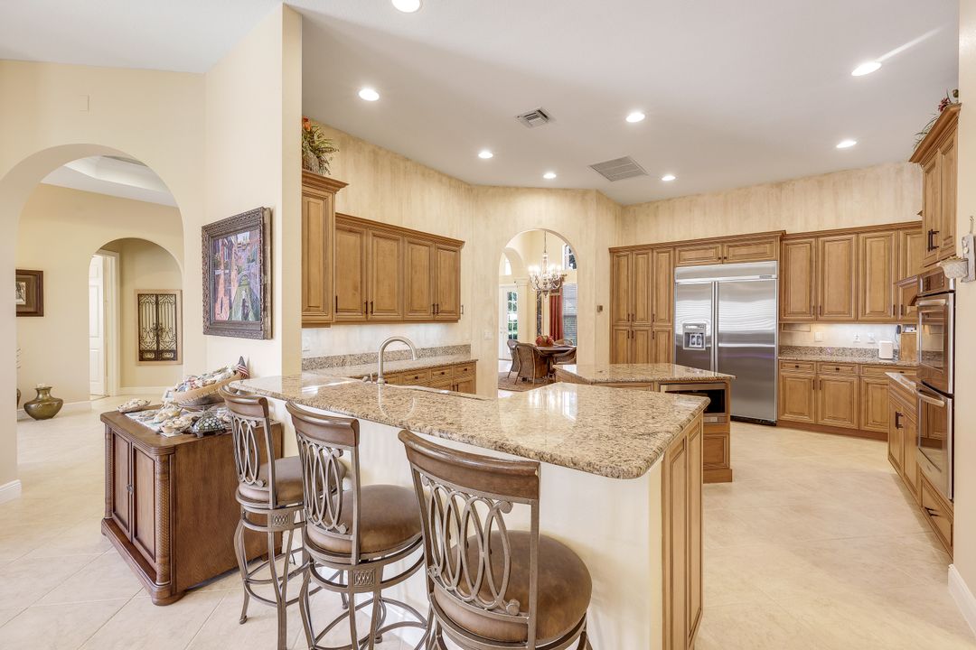 10168 Avonleigh Dr, Bonita Springs, FL 34135