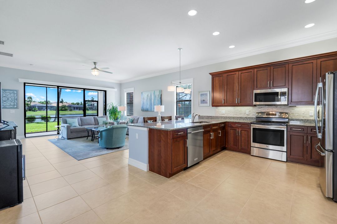 3259 Tahoe Ct, Naples, FL 34119