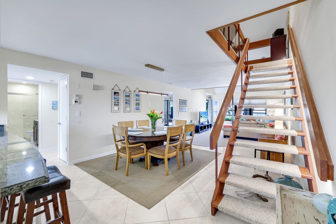 4092 Belair Ln #15, Naples, FL 34103