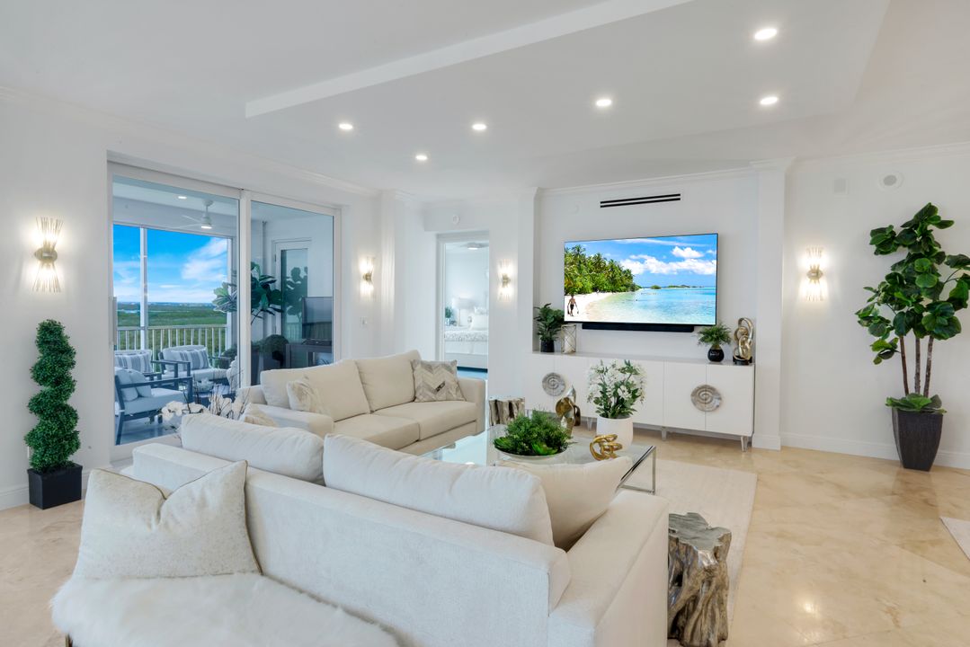 275 Indies Way #1503, Naples, FL 34110