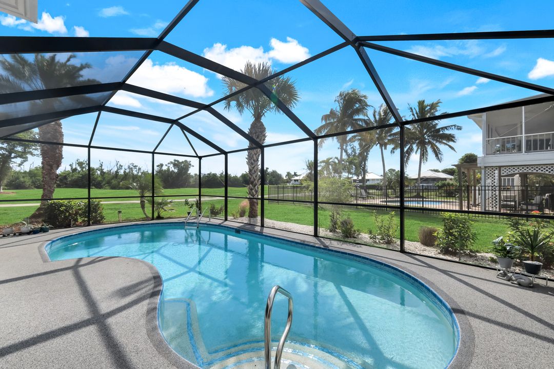 1417 Causey Ct, Sanibel, FL 33957