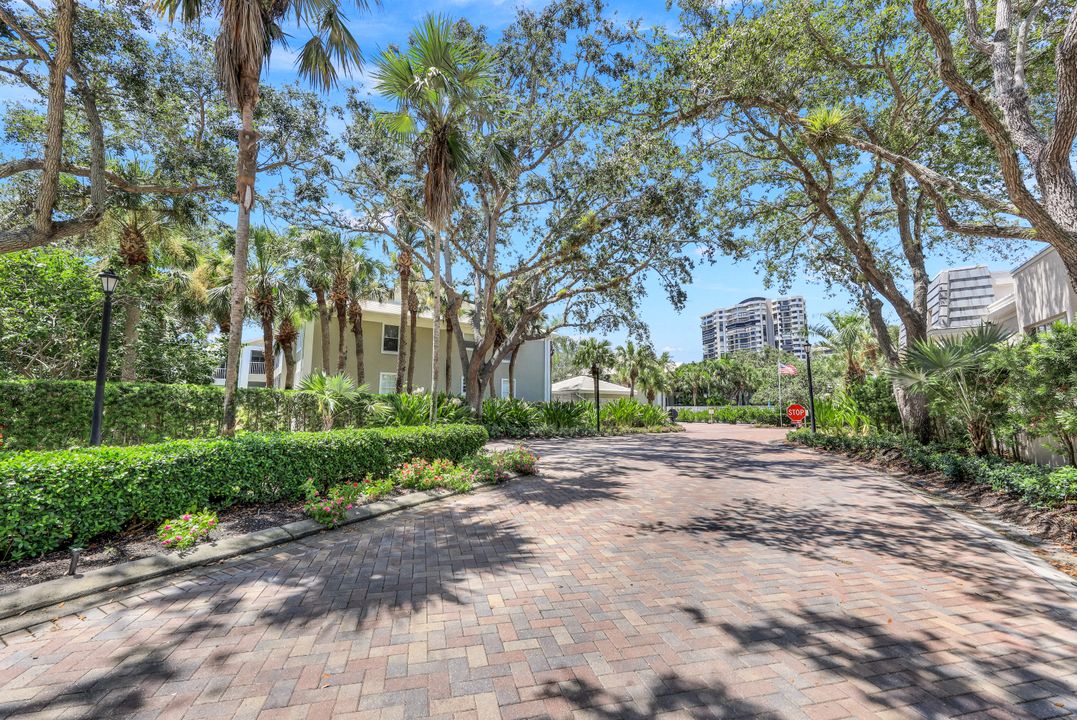 Turtle Bay Dr, Naples, FL 34108