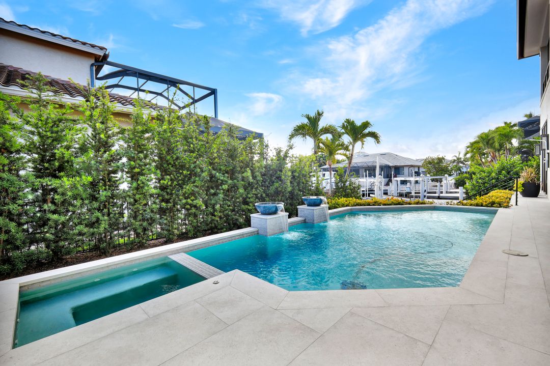 701 Plantation Ct, Marco Island, FL 34145