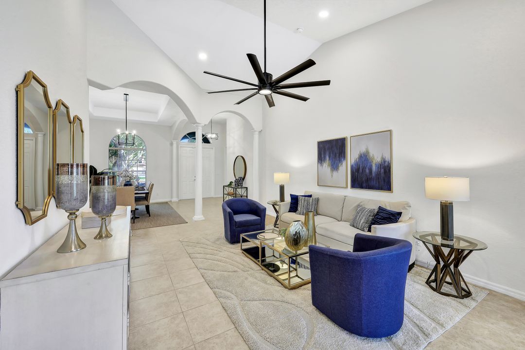 3967 Ruxton Rd, Naples, FL 34116