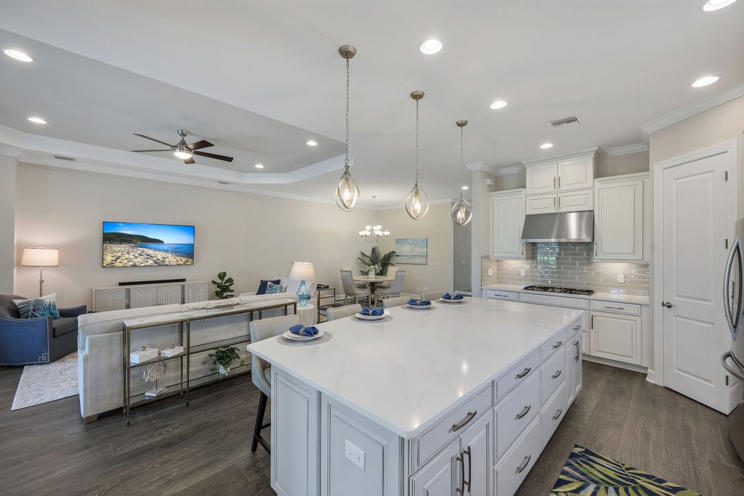 9500 Montelanico Loop, Naples, FL 34119