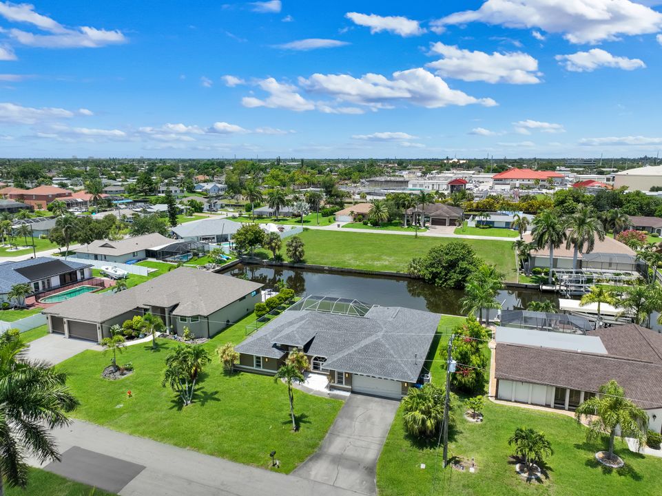 2526 SE 19th Pl, Cape Coral, FL 33904