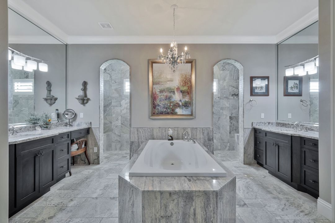 11710 Royal Tee Cir, Cape Coral, FL 33991