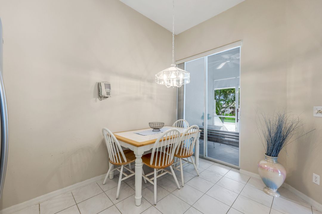 1036 Mainsail Dr #722, Naples, FL 34114