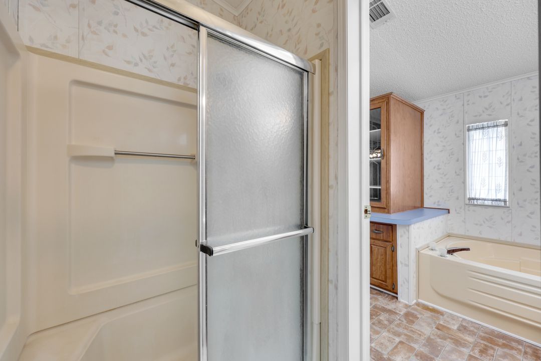 433 Rainbow Dr, North Fort Myers, FL 33903
