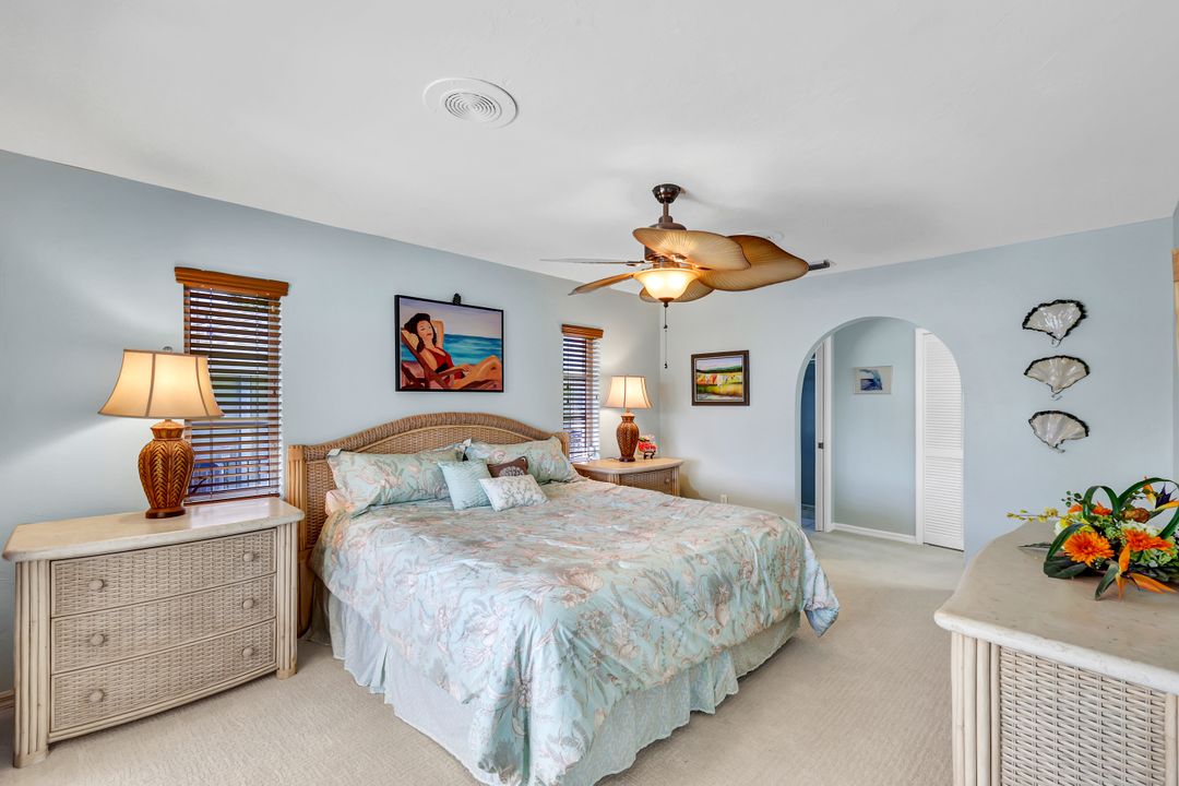 3749 SW 2nd Ave, Cape Coral, FL 33914