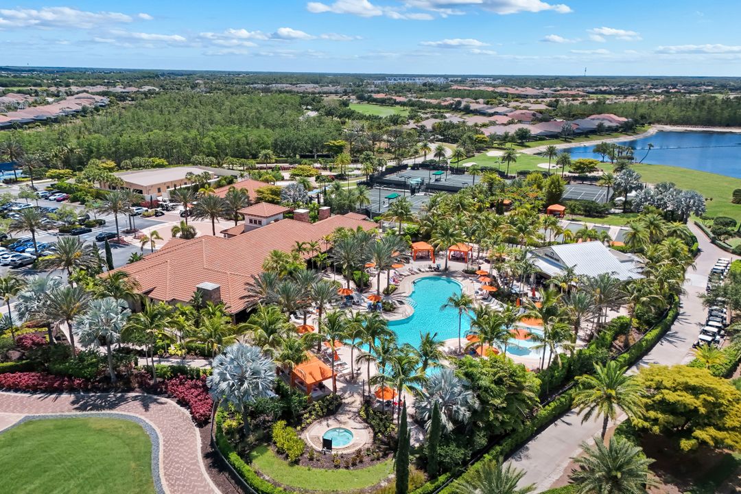 9672 Montelanico Loop #203, Naples, FL 34119