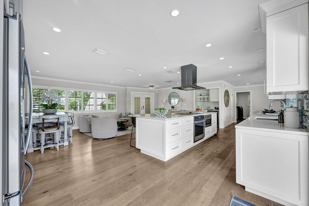 2140 Shad Ct, Naples, FL 34102