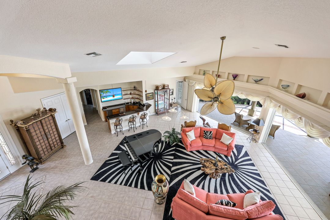 5231 SW 5th Pl, Cape Coral, FL 33914