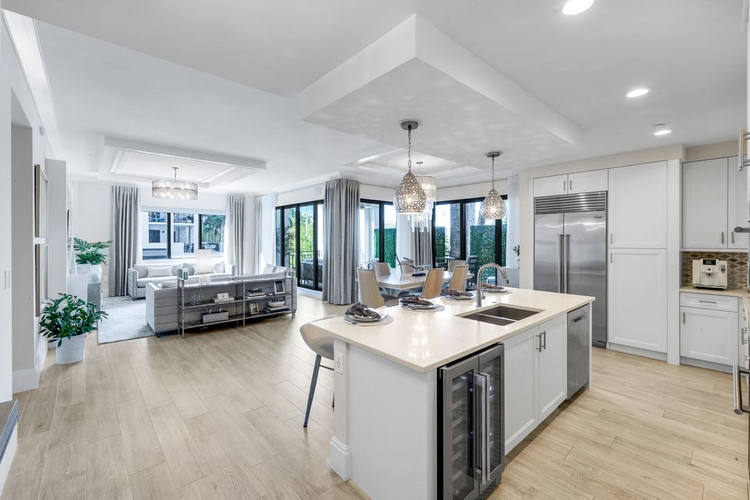 1135 3rd Ave S #209, Naples, FL 34102