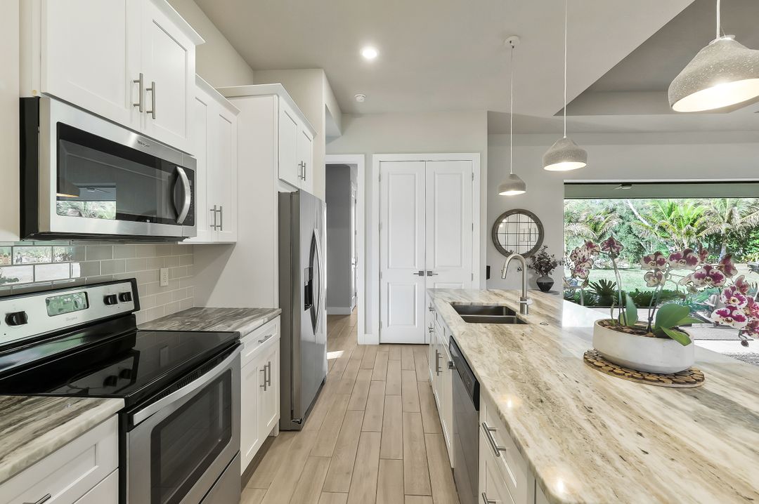 10071 Strike Ln, Bonita Springs, FL 34135