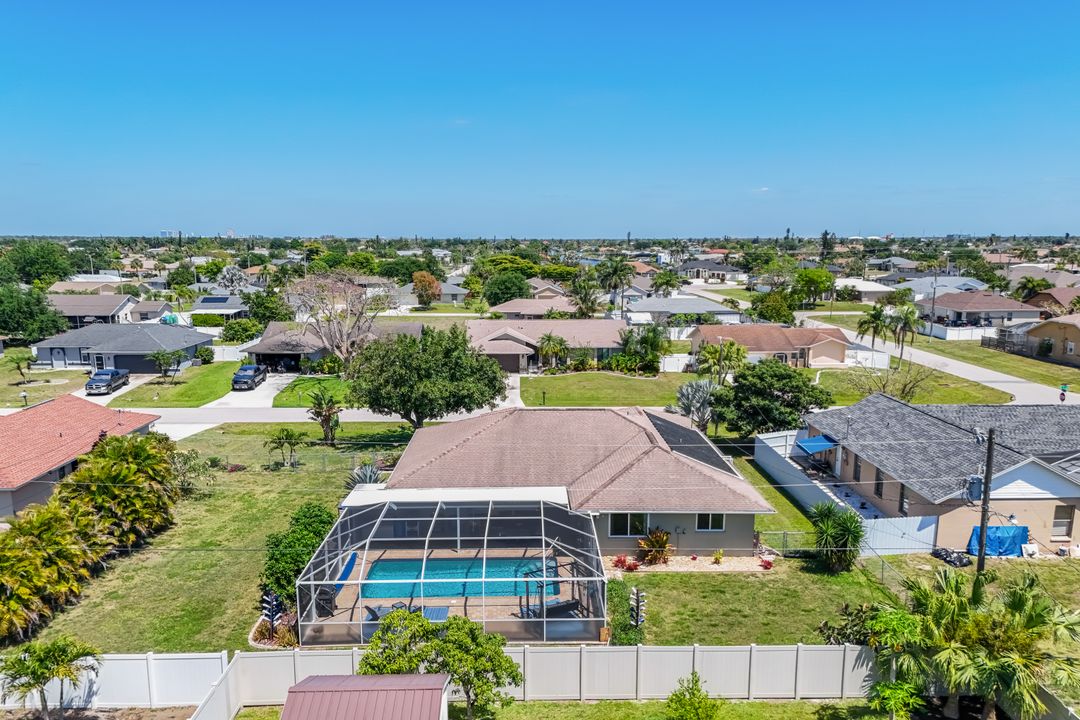 2004 SE 8th Ave, Cape Coral, FL 33990