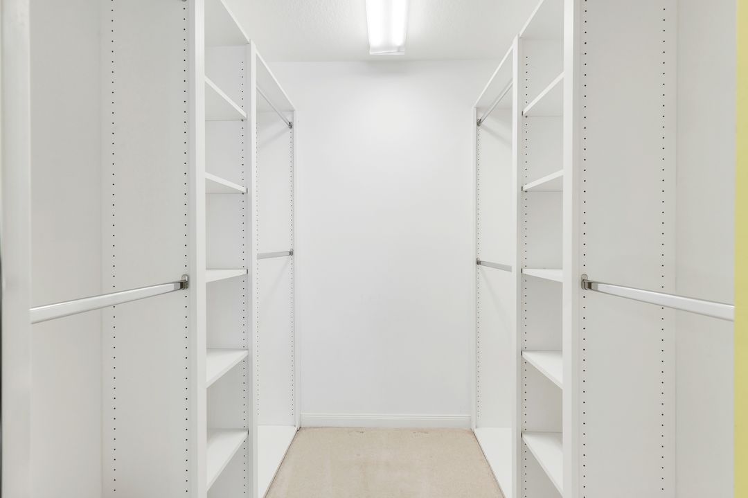 3333 Cayman Ln, Naples, FL 34119