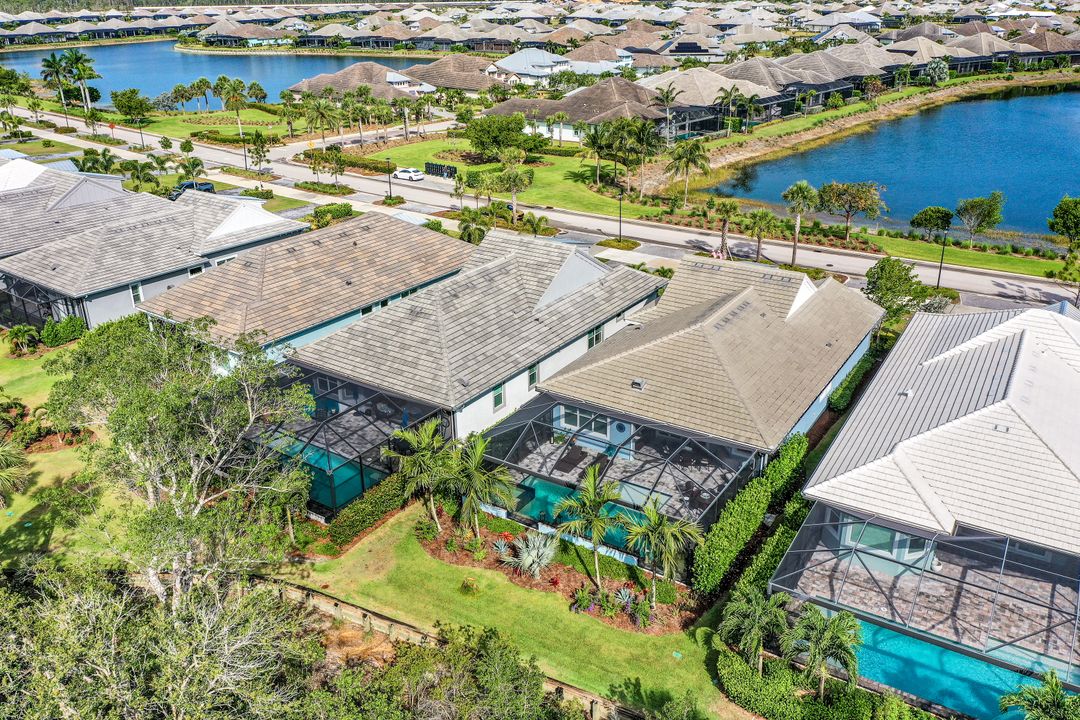 6323 Antigua Way, Naples, FL 34112