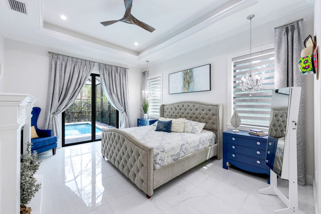 367 14th Ave NE, Naples, FL 34120