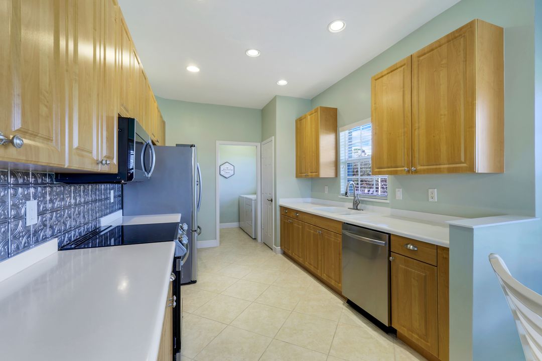 5600 Chelsey Ln #201, Fort Myers, FL 33912