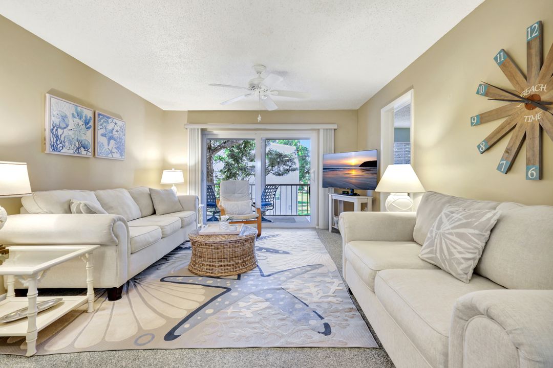 170 Turtle Lake Ct #304, Naples, FL 34105