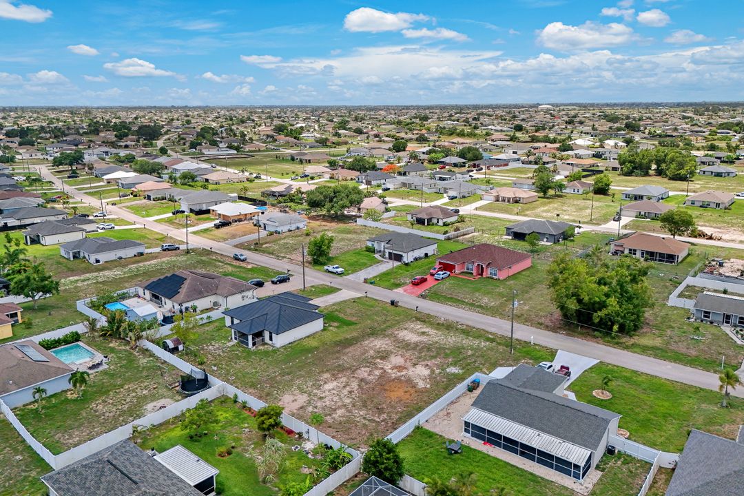 3205 NW 2nd Pl, Cape Coral, FL 33993