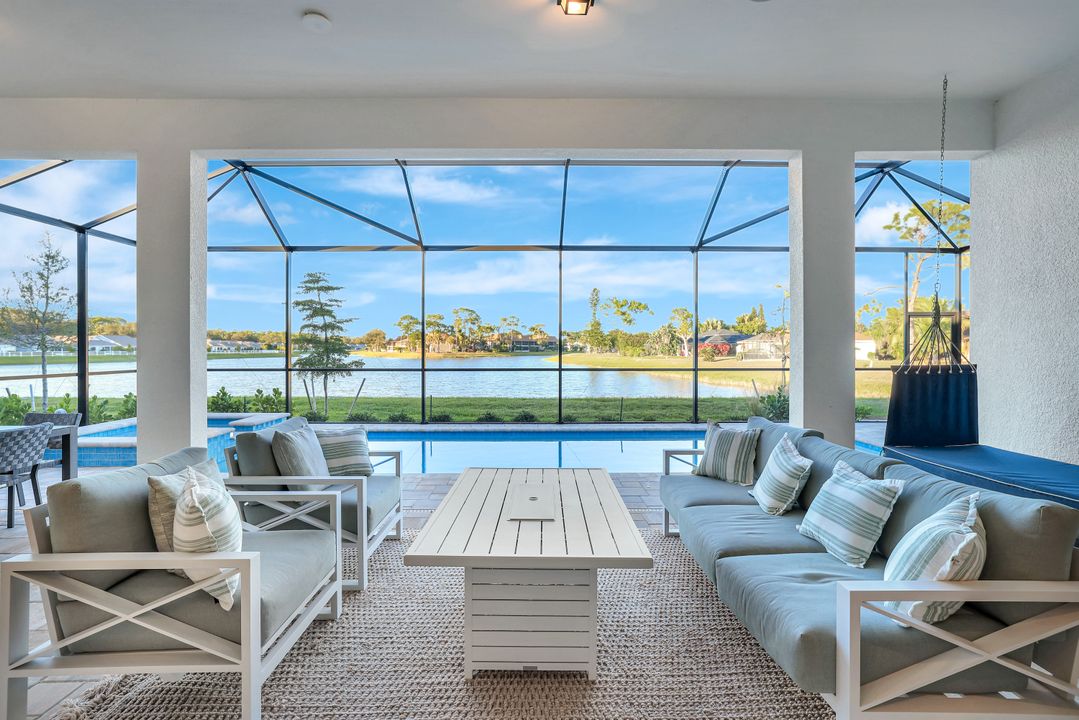 10112 Seaside Wy, Bonita Springs, FL 34135