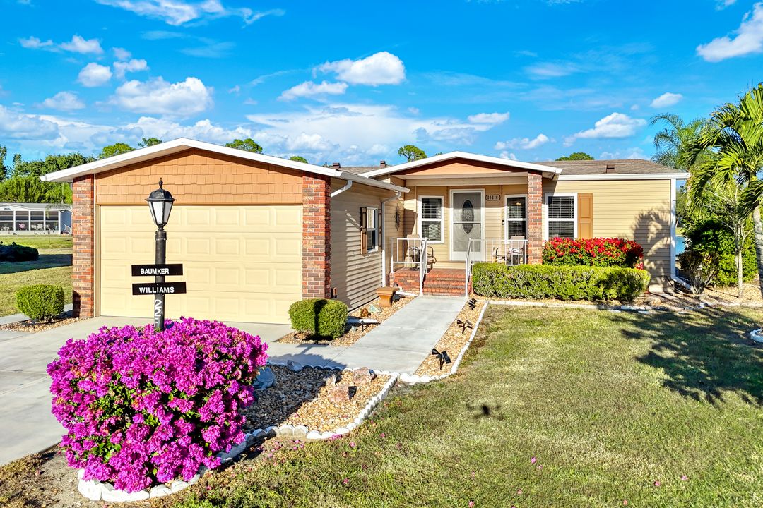 19616 Eagle Trace Ct, North Fort Myers, FL 33903