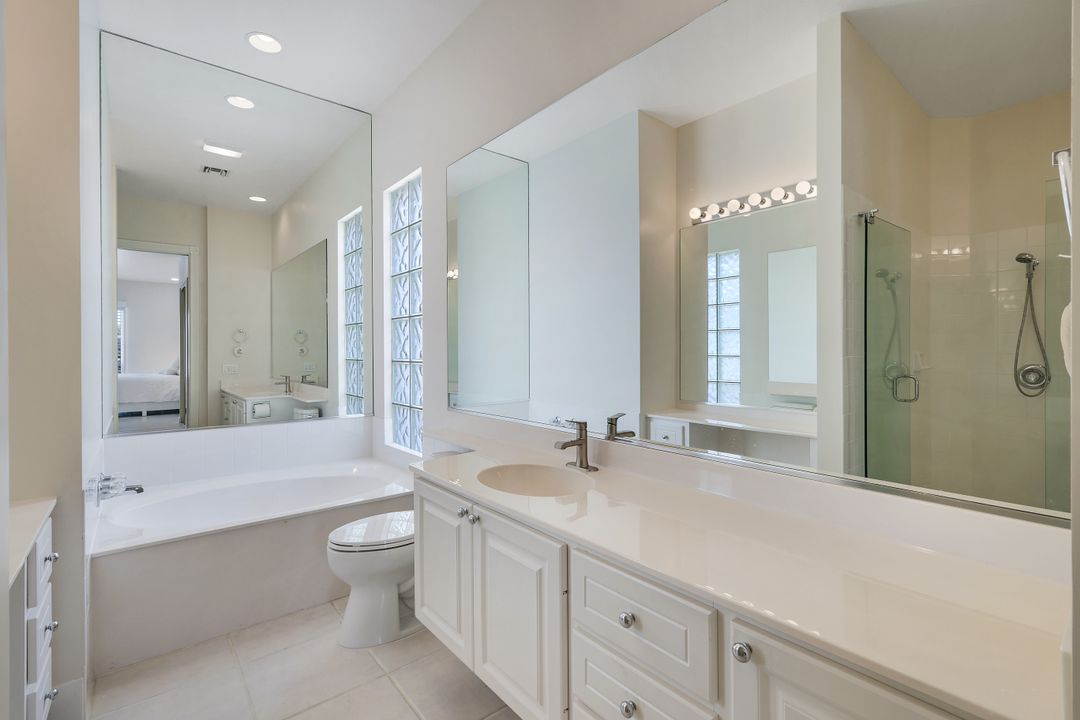 4024 Trinidad Way, Naples, FL 34119