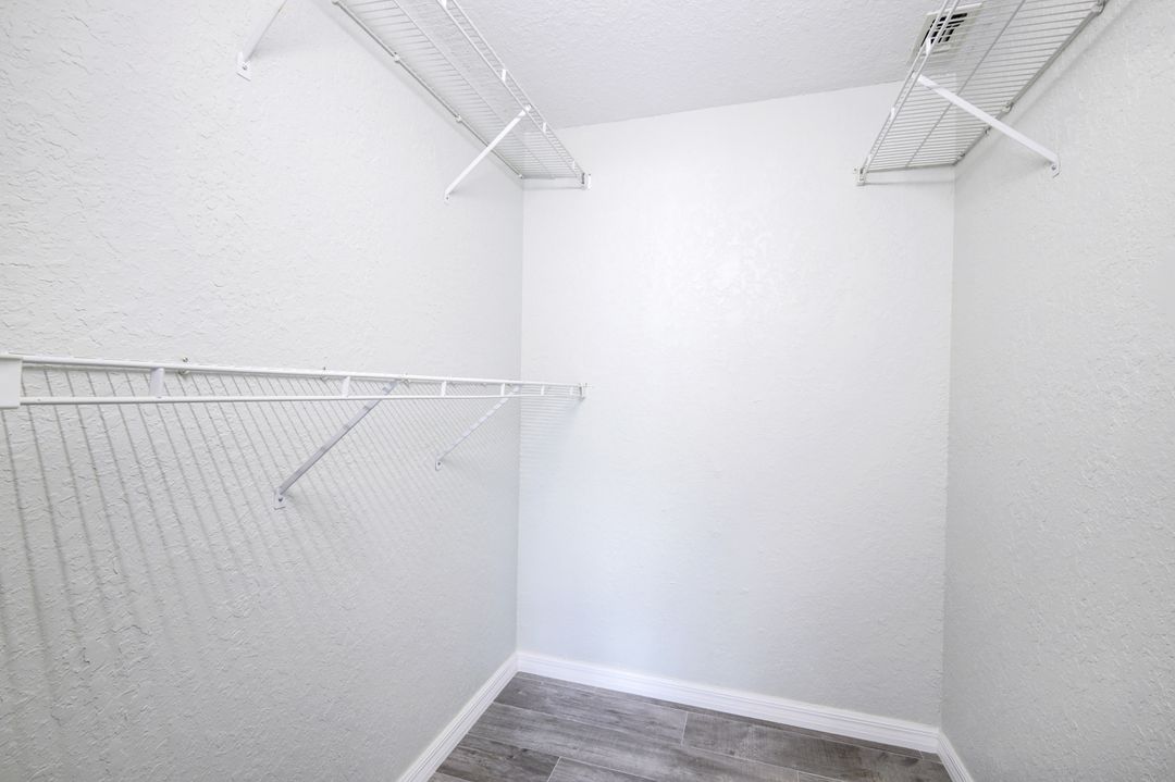 66 Emerald Woods Dr #H7, Naples, FL 34108