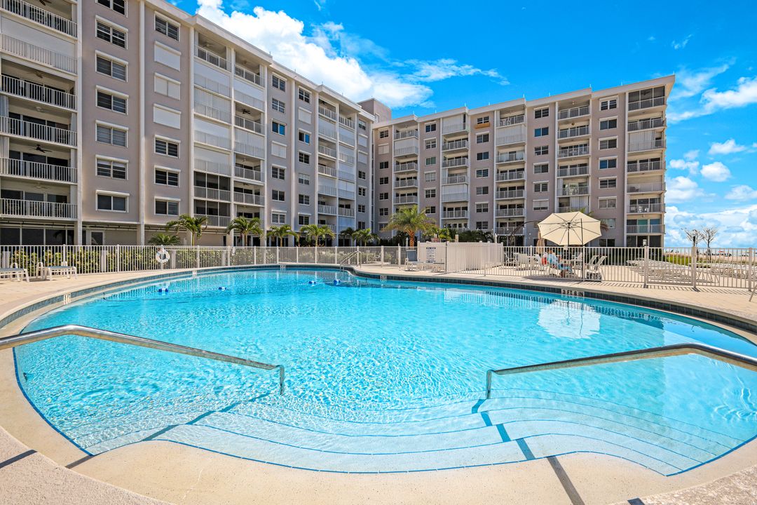 3443 Gulf Shore Blvd N #309, Naples, FL 34103