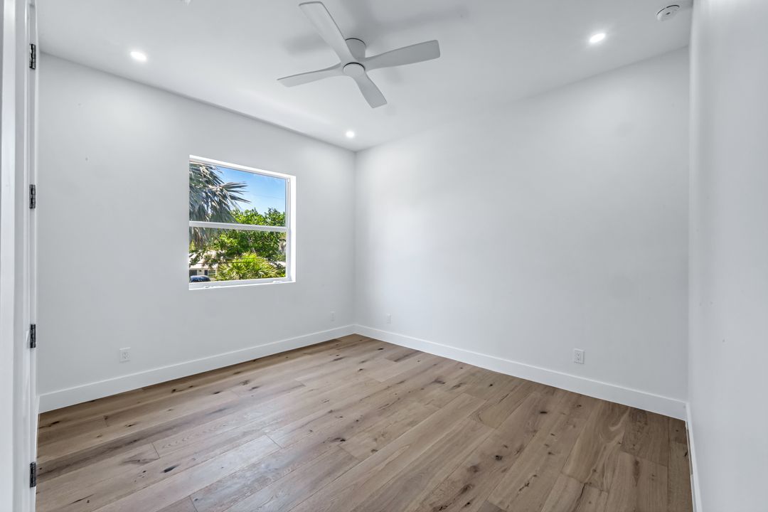 742 Nerita St, Sanibel, FL 33957