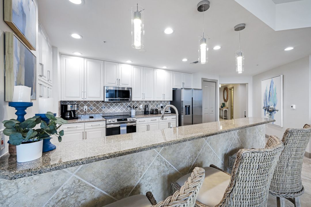 5793 Cape Harbour Dr #1214, Cape Coral, FL 33914