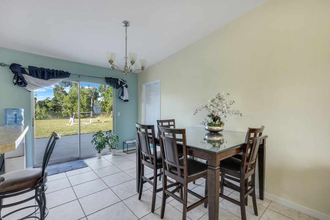 705 SW 27th Terrace, Cape Coral, FL 33914