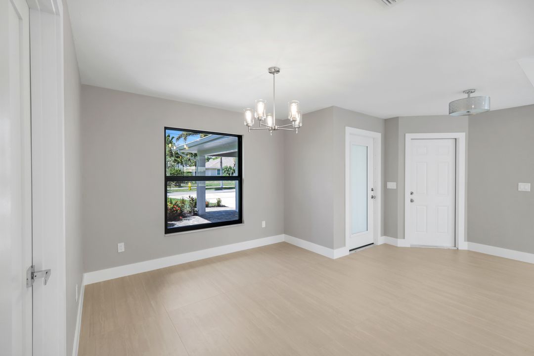 27081 Harbor Dr, Bonita Springs, FL 34135