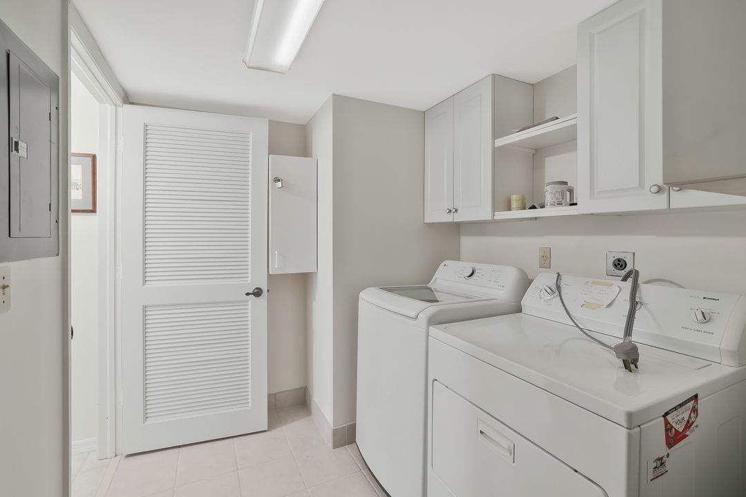 601 Augusta Blvd #601-4, Naples, FL 34113