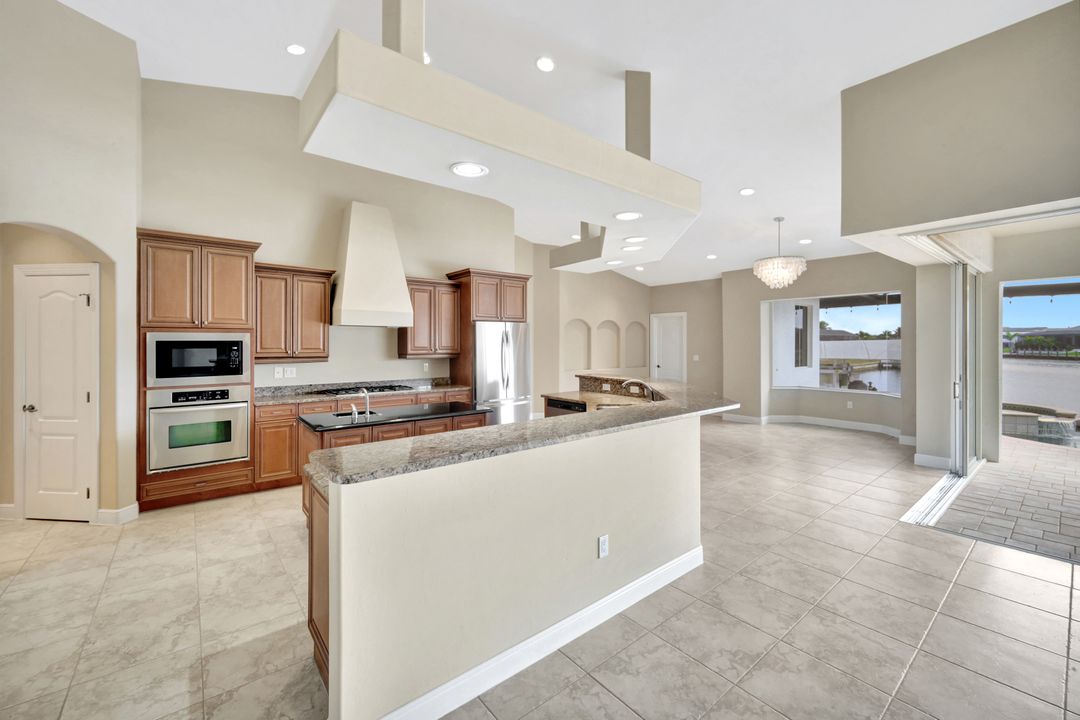 1405 NW 34th Ave, Cape Coral, FL 33993