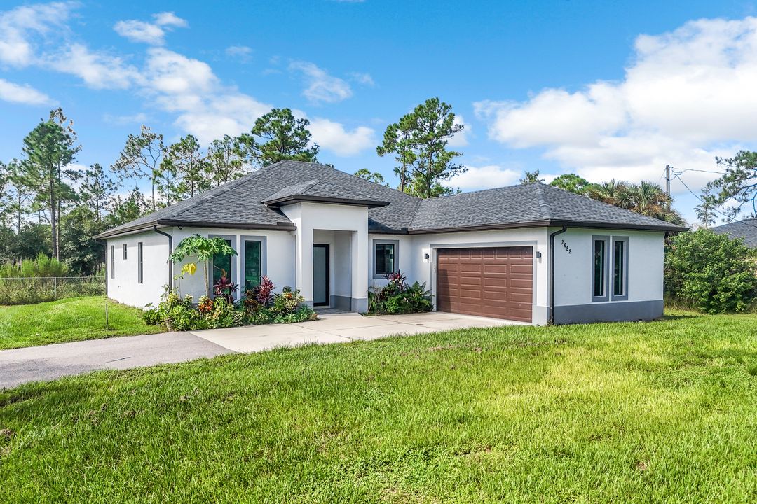 2682 4th Ave SE, Naples, FL 34117