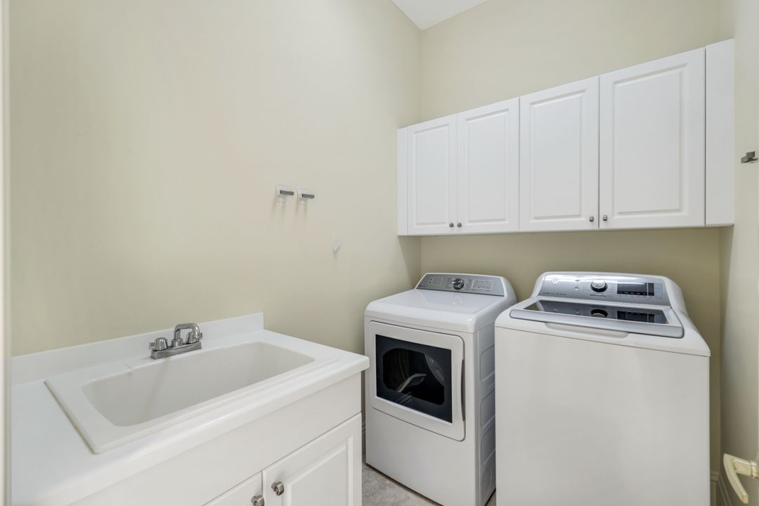 16834 Cabreo Dr, Naples, FL 34110