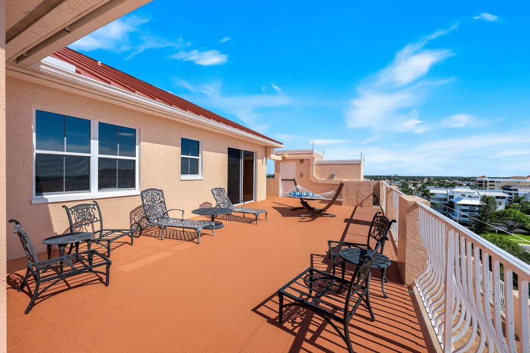 1021 S Collier Blvd #PH1, Marco Island, FL 34145