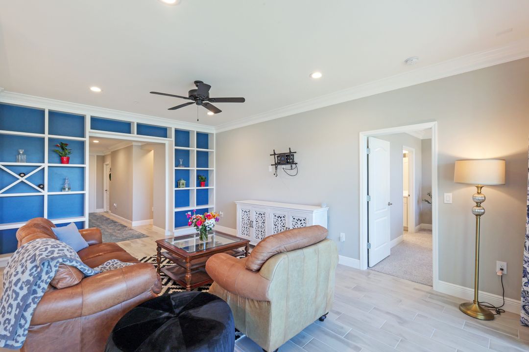 2319 Sawyers Hill Rd #703, Naples, FL 34120