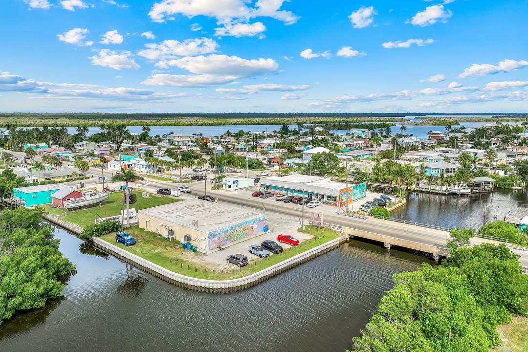 4547 Pine Island Rd, Matlacha, FL 33993