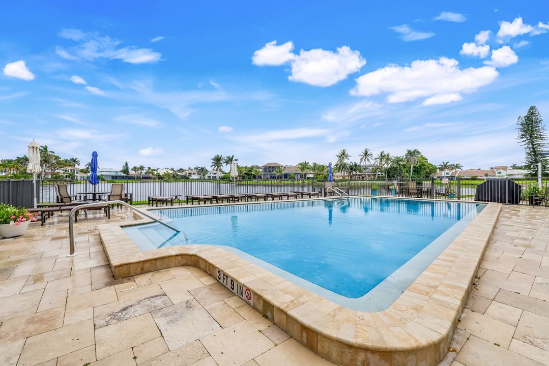 4150 Crayton Rd #B2, Naples, FL 34103