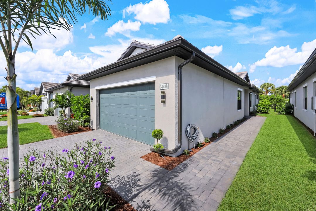 14788 Kingfisher Lp, Naples, FL 34120