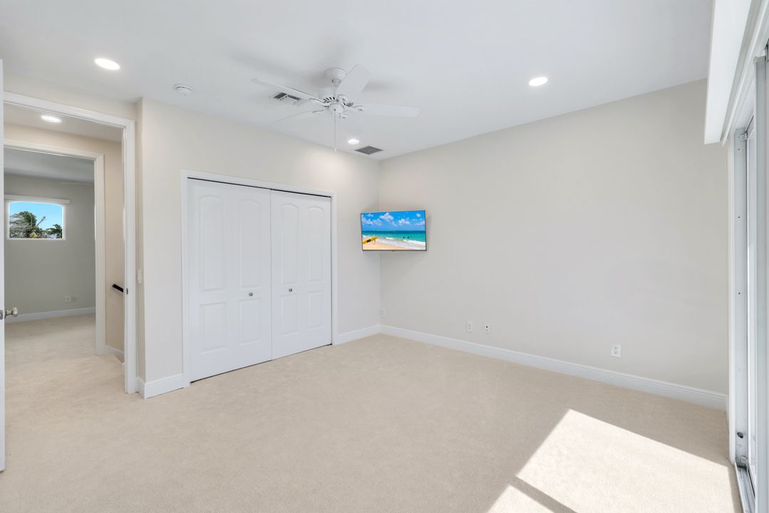 316 Waterleaf Ct, Marco Island, FL 34145