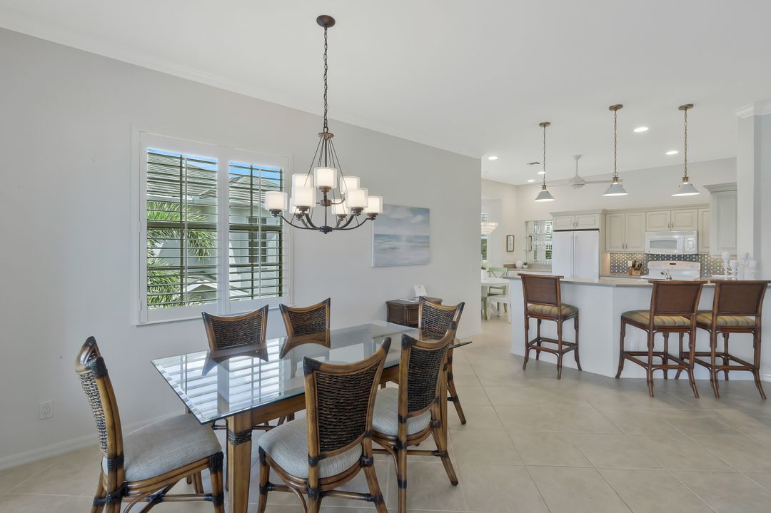 5095 Yacht Harbor Dr #203, Naples, FL 34112