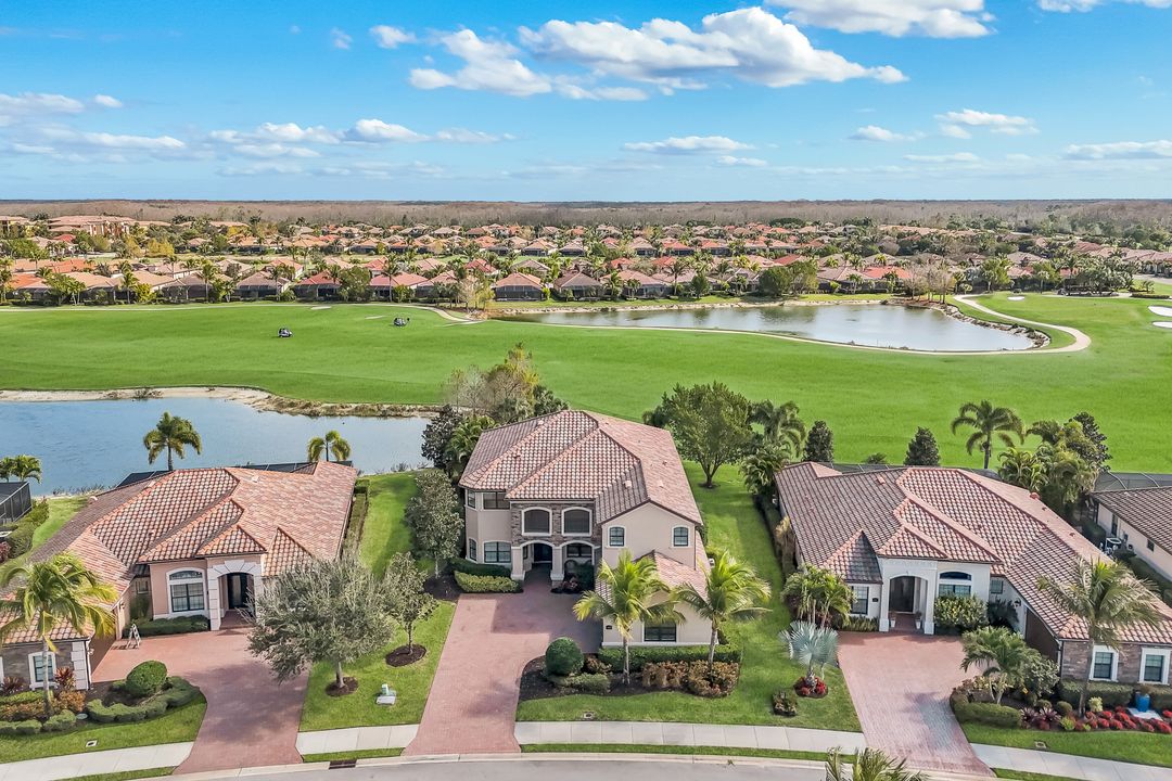 28647 Lisburn Ct, Bonita Springs, FL 34135
