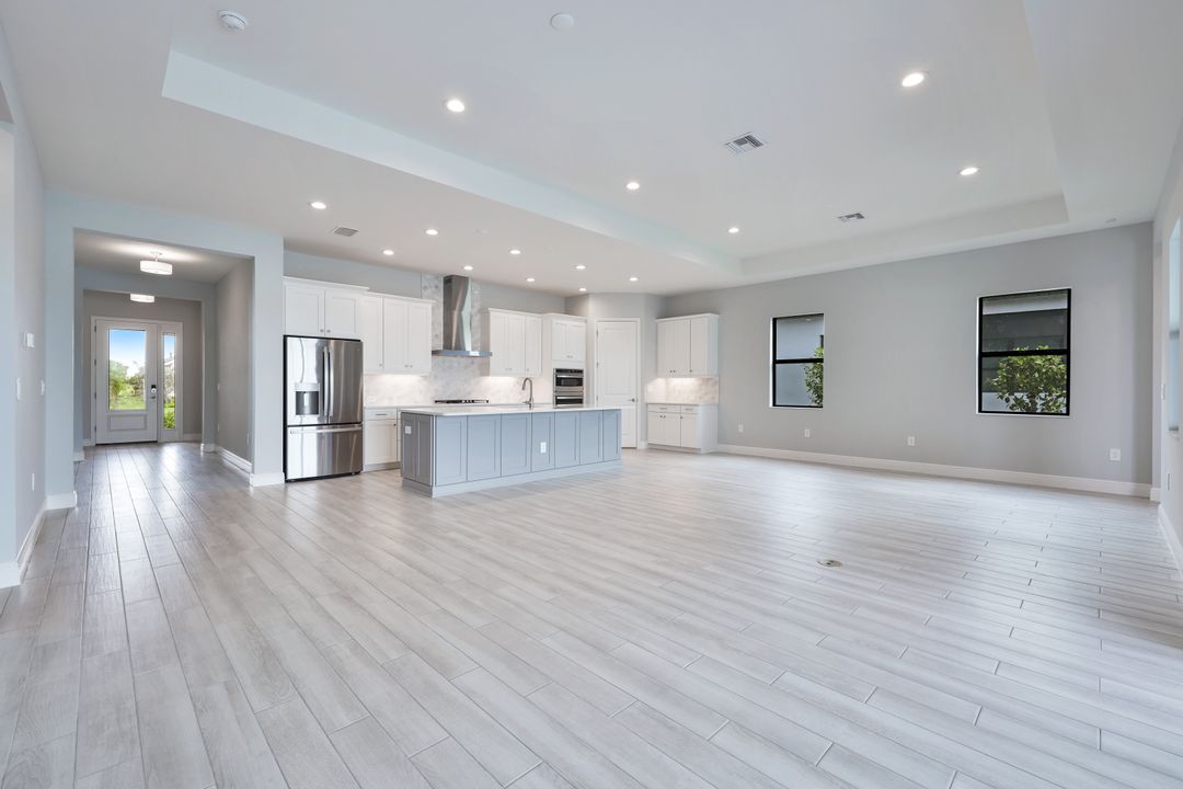 3995 Pegasus Wy, Naples, FL 34120