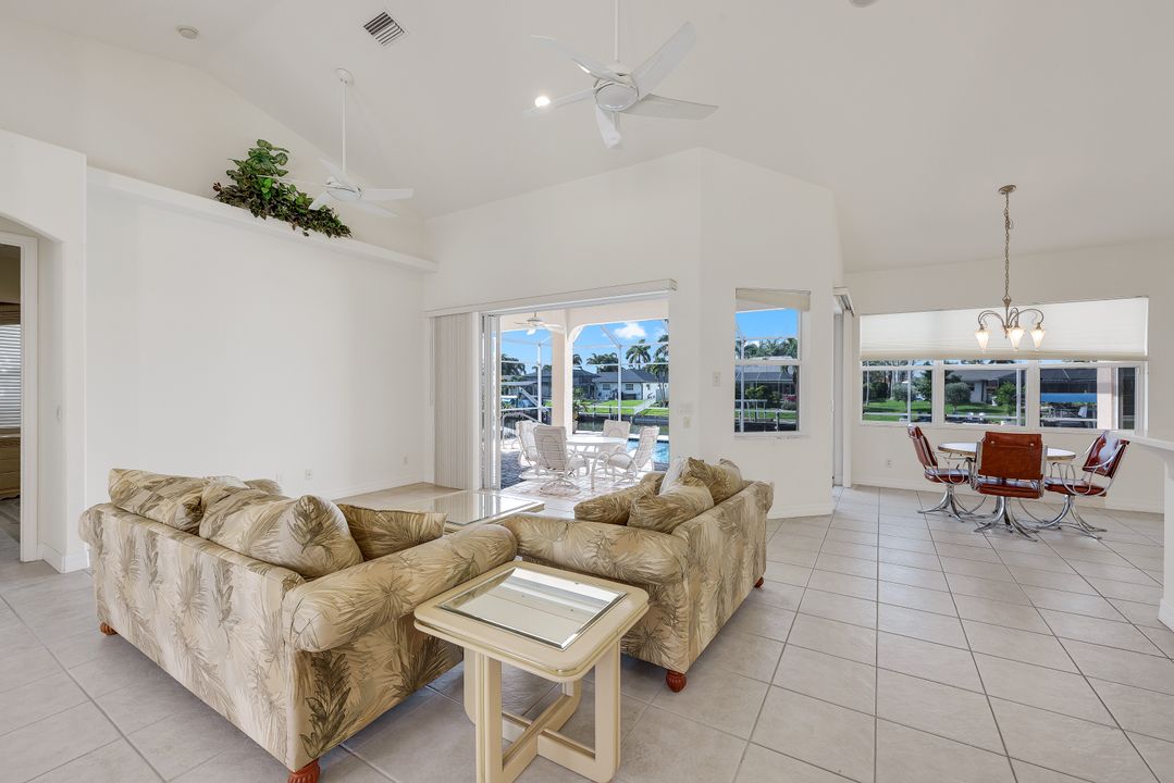 1632 Savona Pkwy, Cape Coral, FL 33904